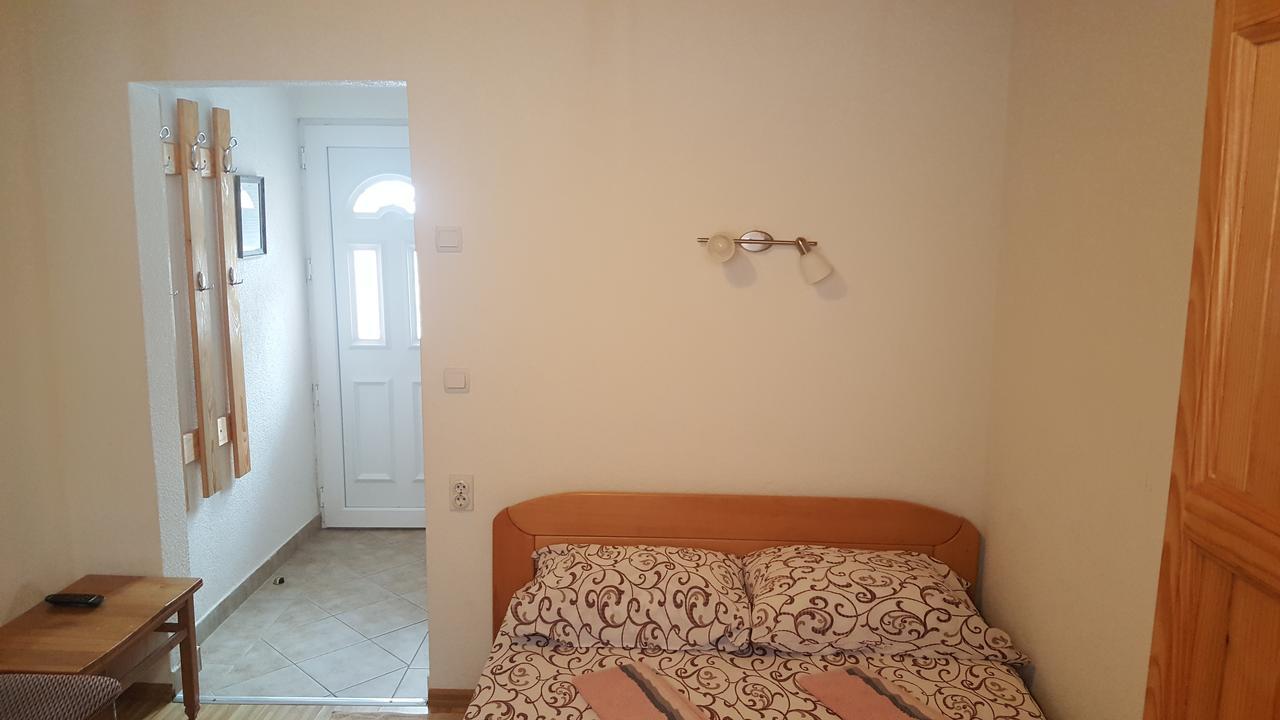 Pansion I Restoran ,, Pogled" Hotel Han Pijesak Exterior foto