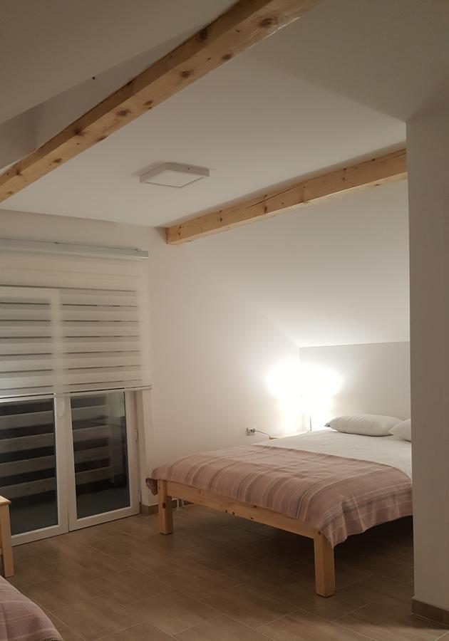 Pansion I Restoran ,, Pogled" Hotel Han Pijesak Exterior foto