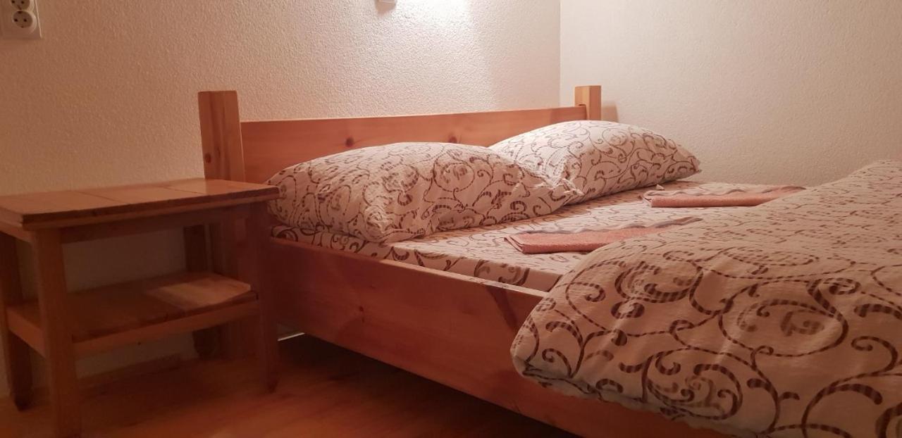 Pansion I Restoran ,, Pogled" Hotel Han Pijesak Exterior foto